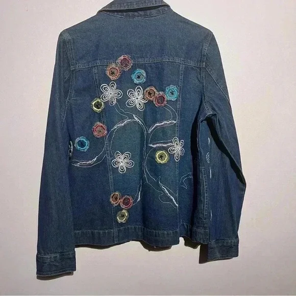 Christopher Banks Flowered Embroidery Dark Jeans Jacket Size Small - Picture 3 of 8